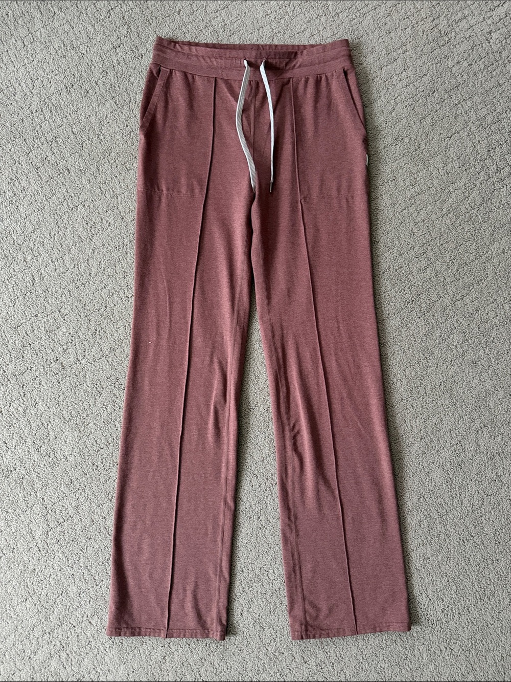 Vuori Women's Mauve Drawstring Jogger Pants